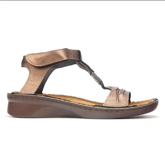 Sz10 (euro 41) Naot Cymbal Gladiator Sandal in Antique Gold GUC - Picture 2 of 16